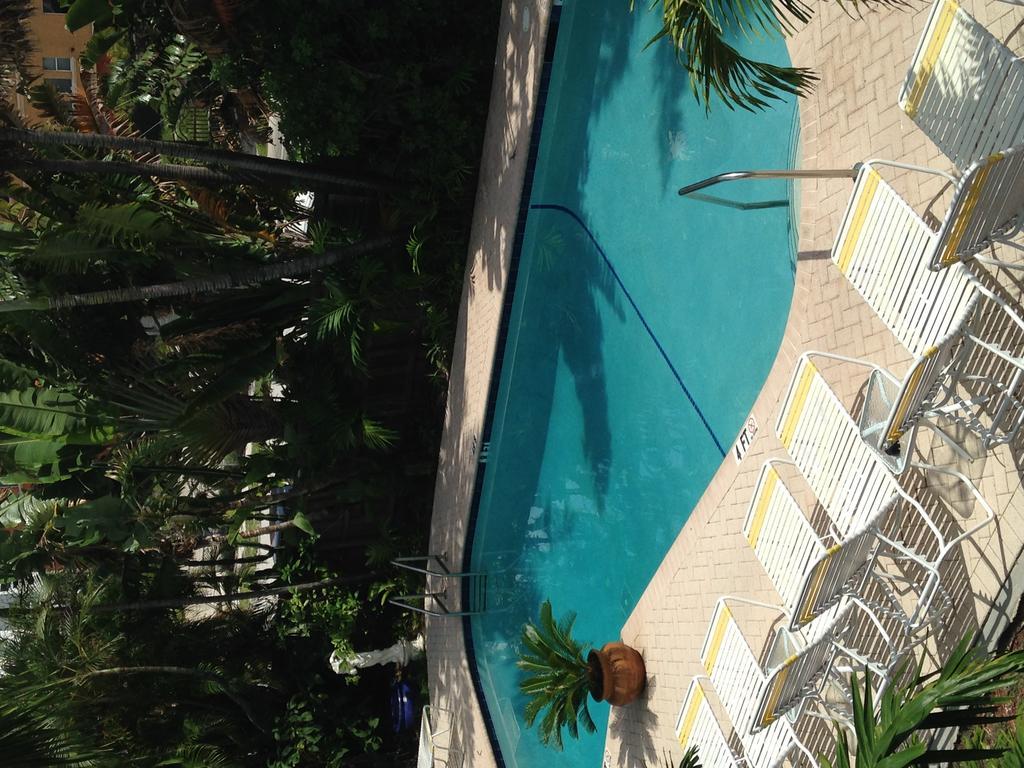 Cheston House - Clothing Optional All Male Guesthouse Fort Lauderdale Bagian luar foto
