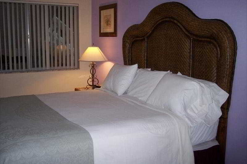 Cheston House - Clothing Optional All Male Guesthouse Fort Lauderdale Bagian luar foto