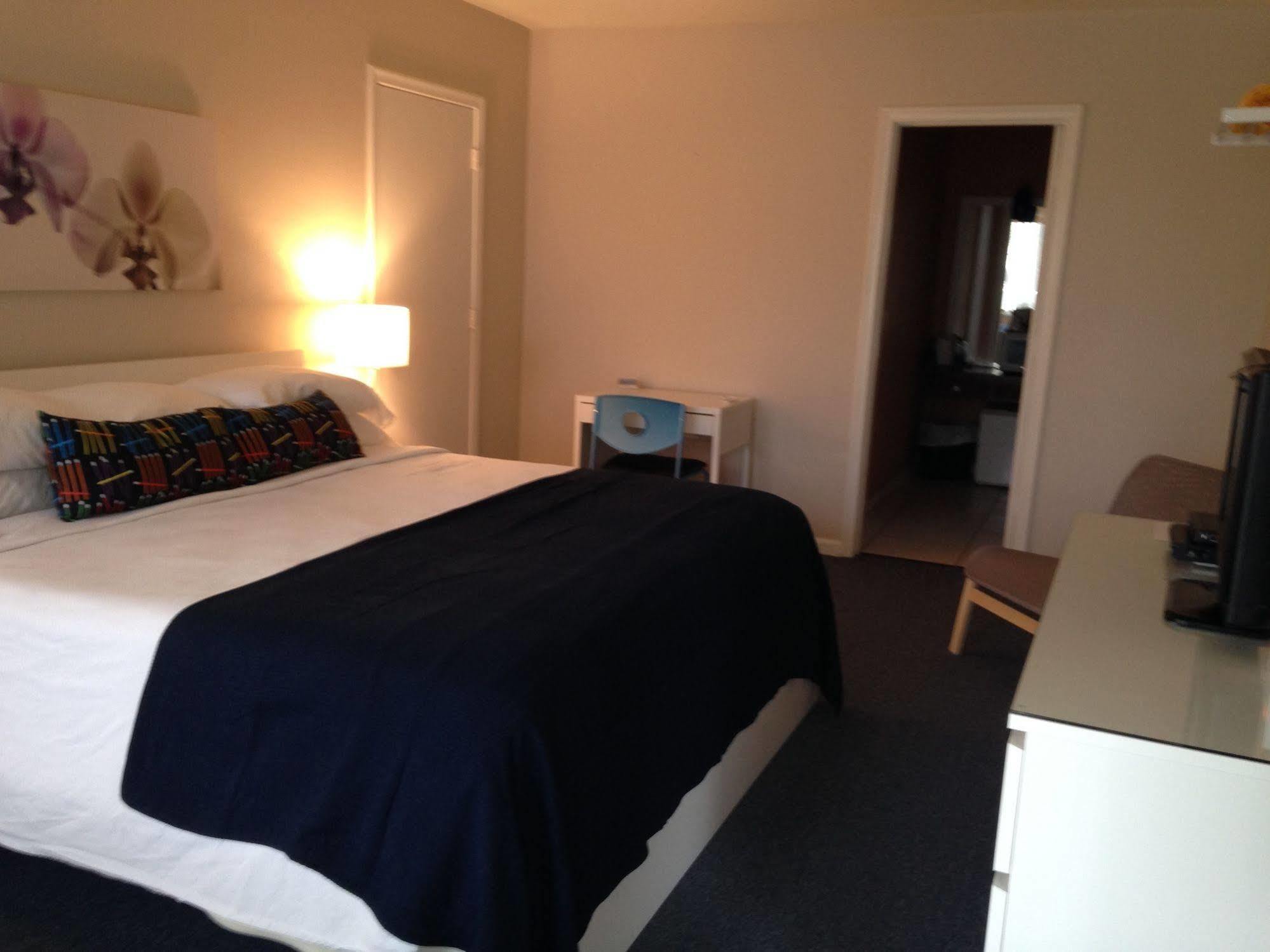 Cheston House - Clothing Optional All Male Guesthouse Fort Lauderdale Bagian luar foto