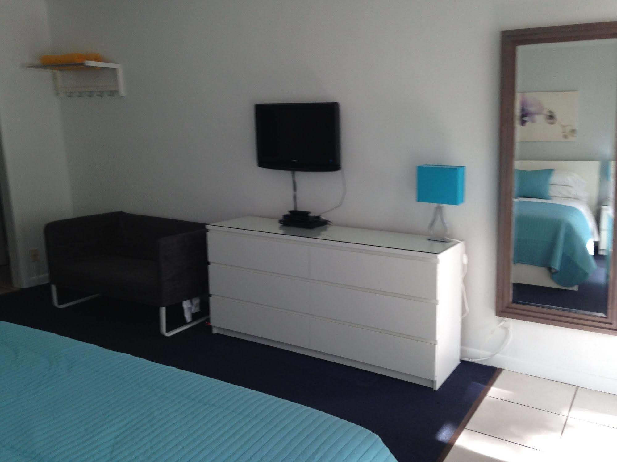 Cheston House - Clothing Optional All Male Guesthouse Fort Lauderdale Bagian luar foto